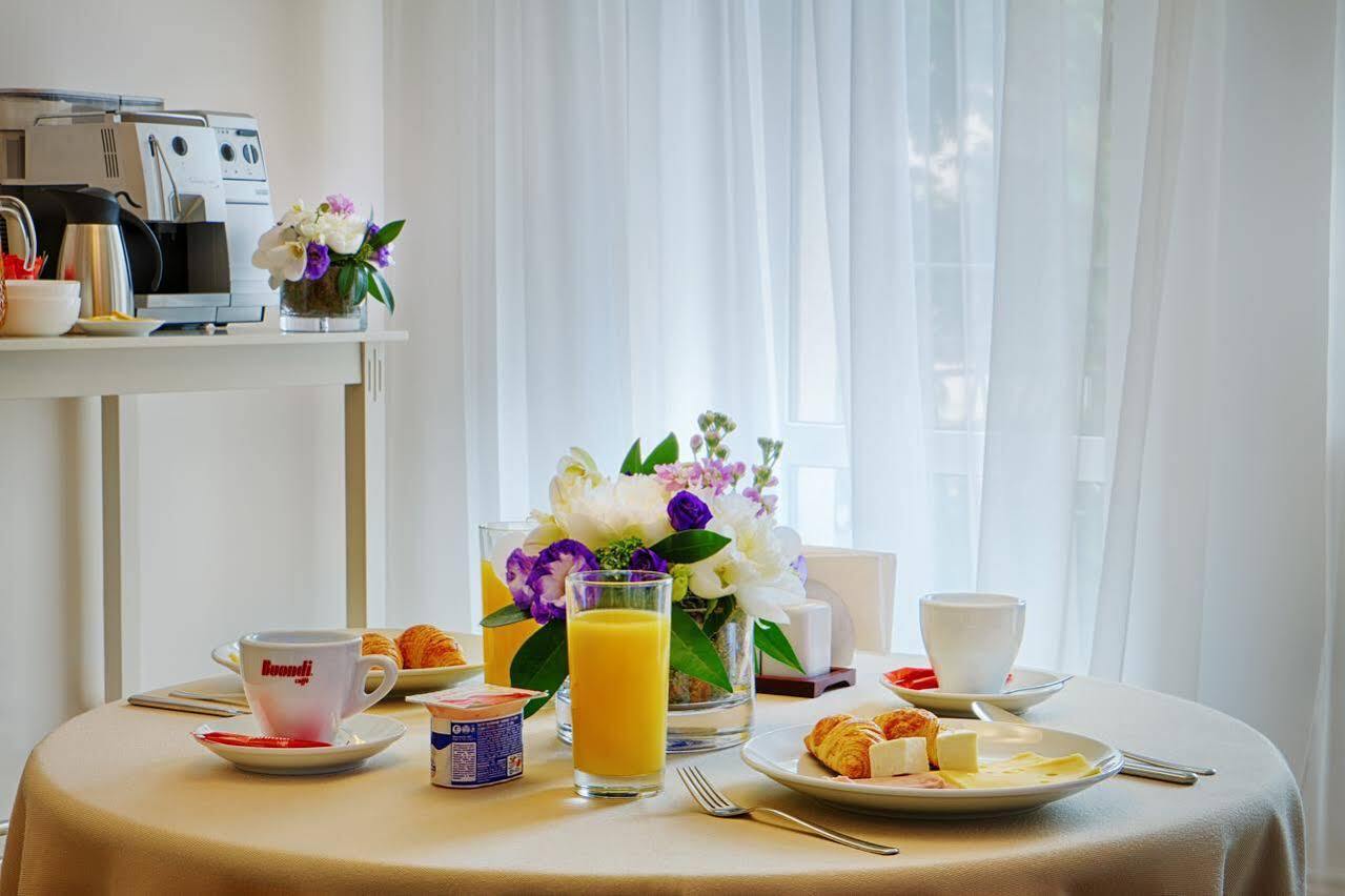 Cityhotel Apartments Kijev Kültér fotó